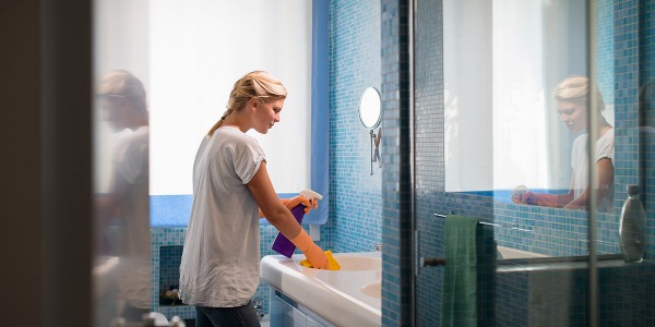 Muffa in bagno: i rimedi efficaci per prevenirla ed eliminarla